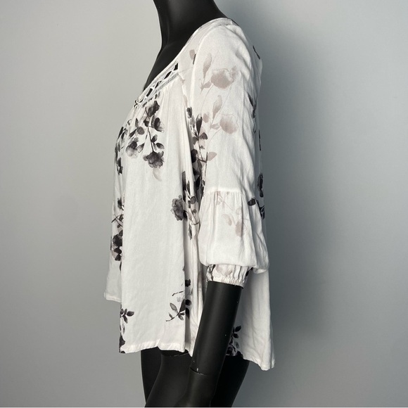Gentle fawn / boho oversized floral button down blouse - Picture 2 of 7